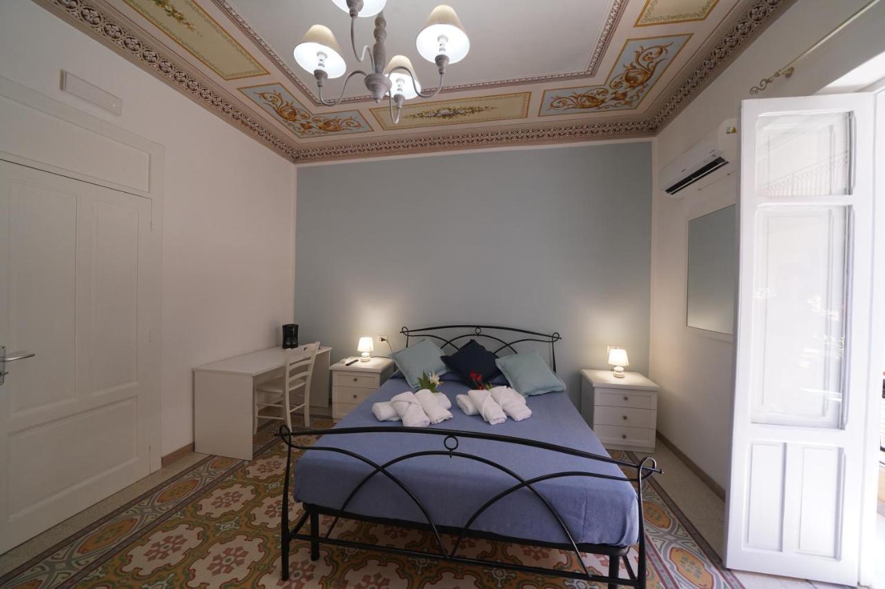 Regina Stella Bed & Breakfast Lascari Bagian luar foto