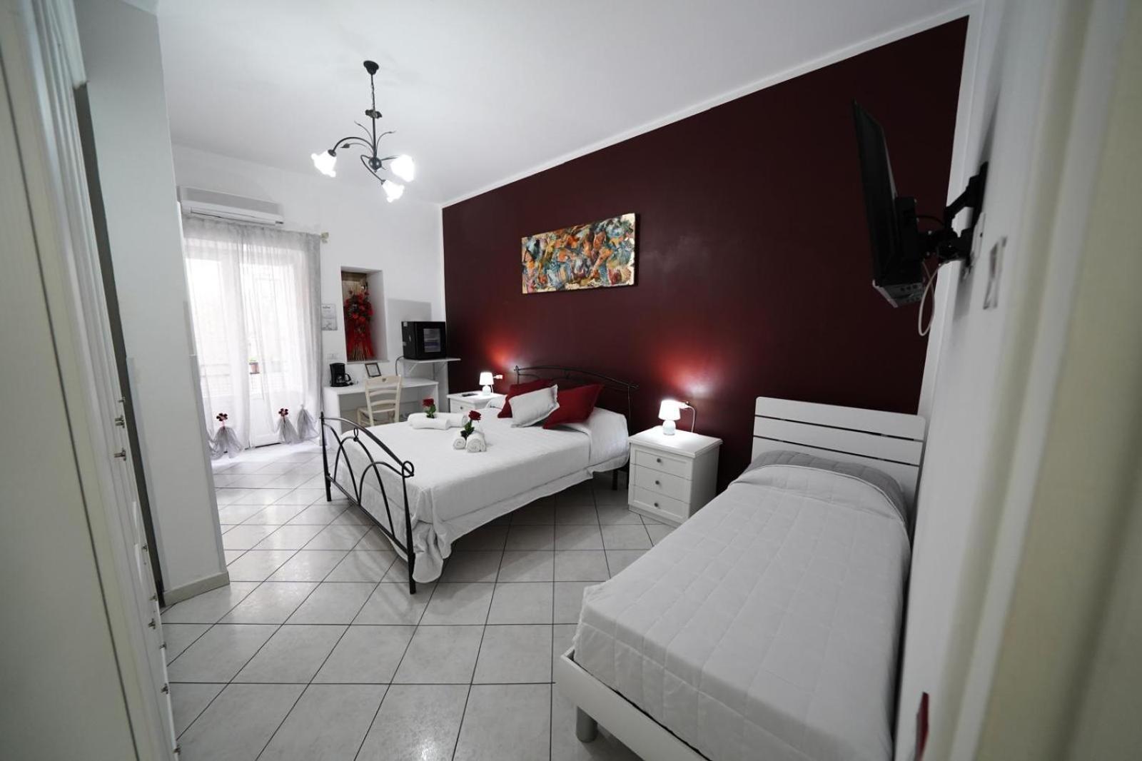 Regina Stella Bed & Breakfast Lascari Bagian luar foto